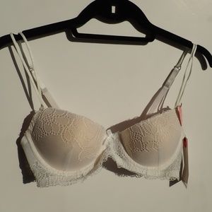 Marilyn Monroe 34B NWT White Lace Push-up Bra Cute